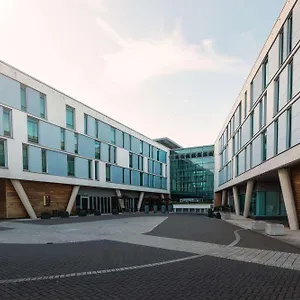 4* Hotel Doubletree By Hilton International Airport