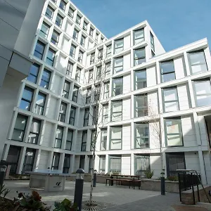 Market House In Apartment